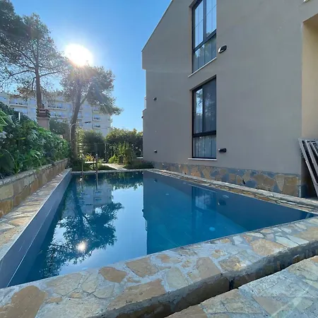 Apartment Sea Pearl - By Enjoy Travel Golem (Tirana)